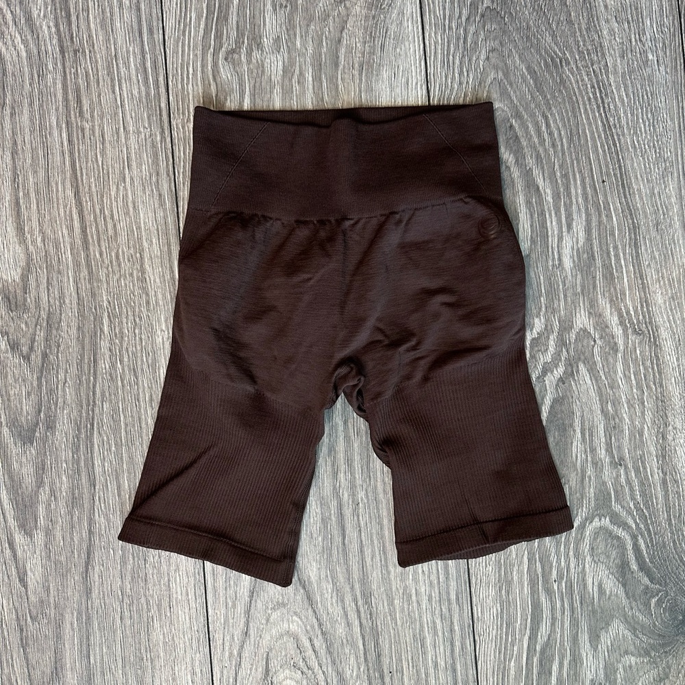 Rich Brown & Black Lazuli Label short Scrunch Seamless Ribbed Contour Shorts